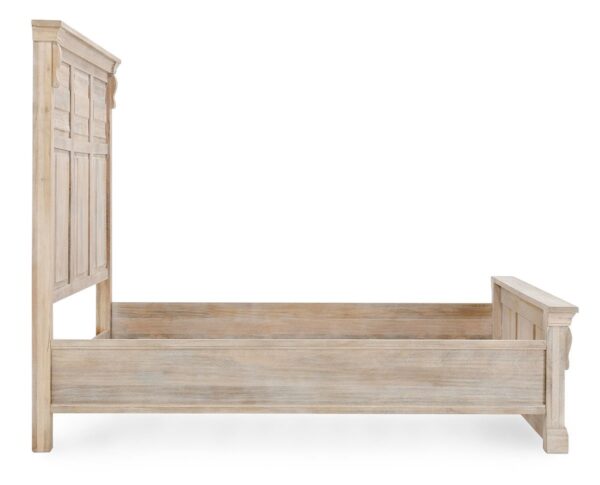 Wood bed in whitewash finish, profile