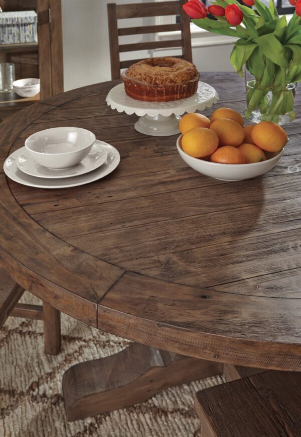 55" round dining table, detail of top